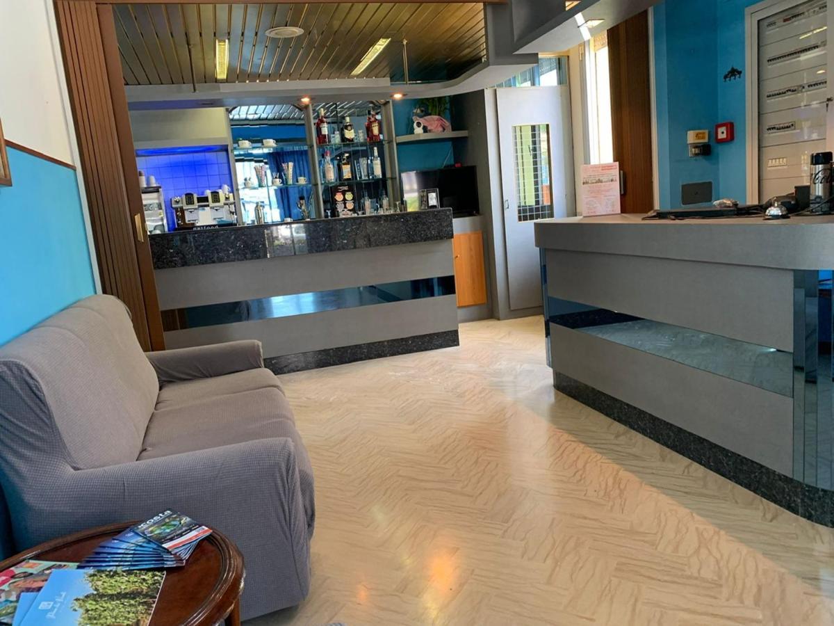 Hotel Estense ريميني المظهر الخارجي الصورة
