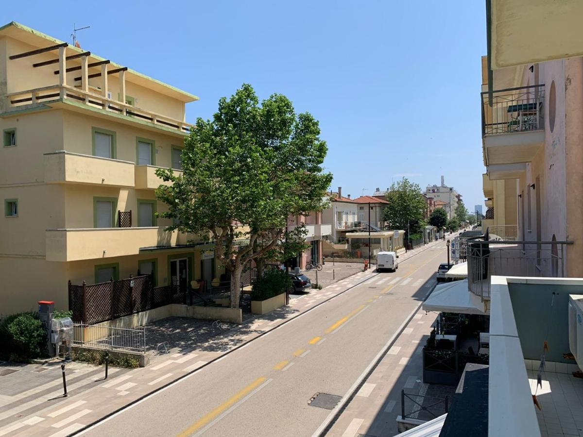 Hotel Estense ريميني المظهر الخارجي الصورة