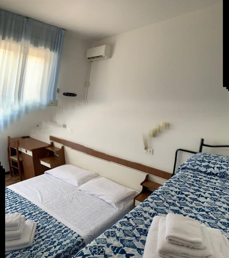 Hotel Estense ريميني المظهر الخارجي الصورة