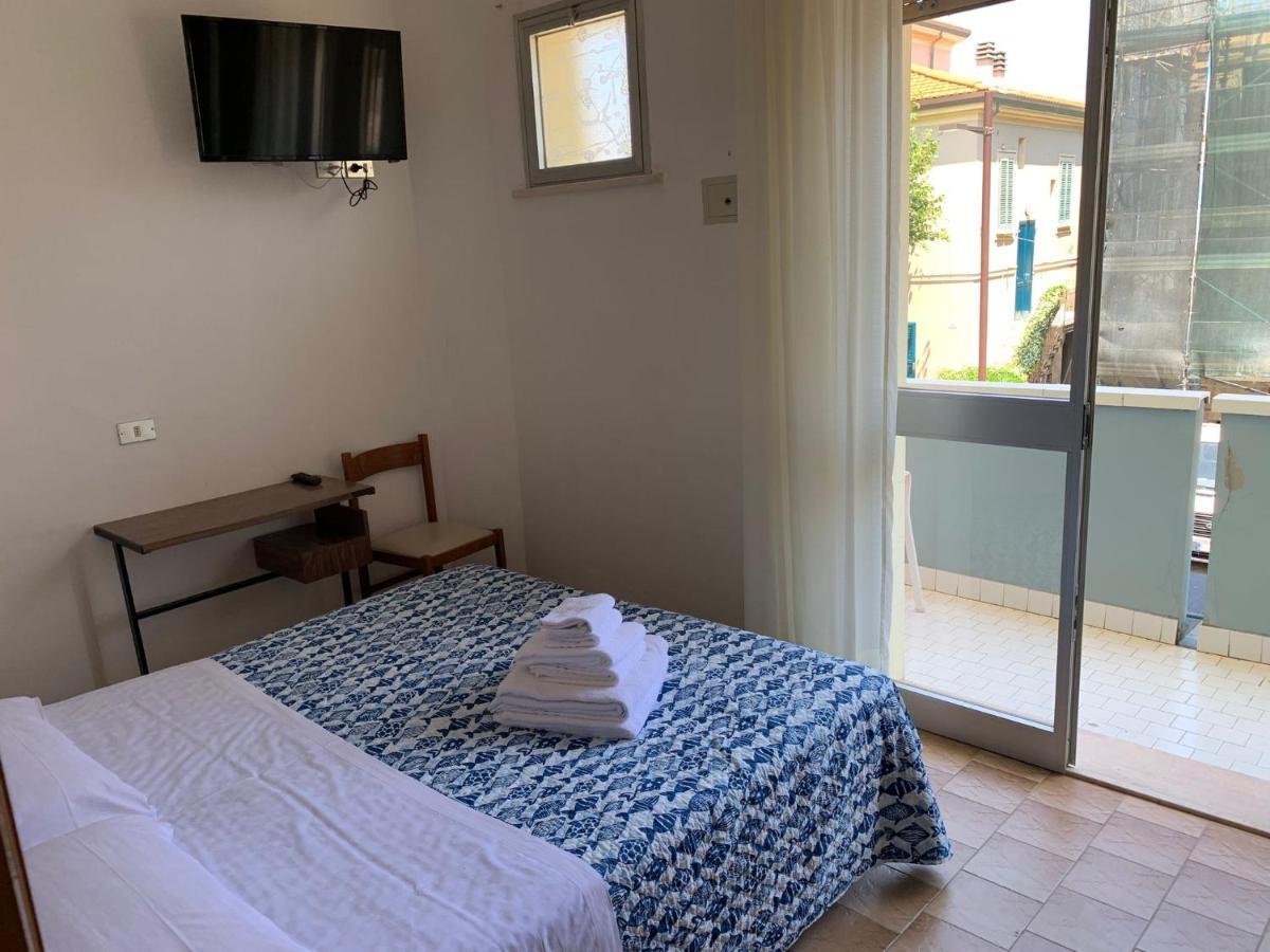 Hotel Estense ريميني المظهر الخارجي الصورة